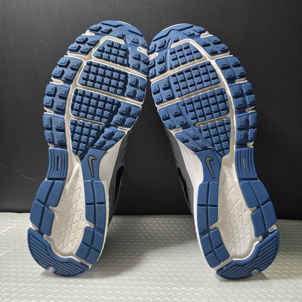 Nike product pair